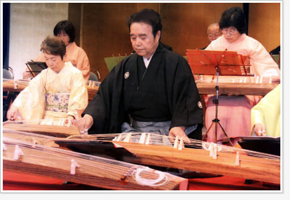 お琴演奏イベント風景写真